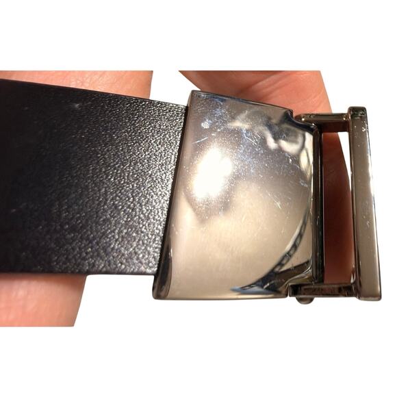 Authentic Gucci Black Leather G Logo Belt Silver Buckle Sz 70/28 Italy Vintage main image 9